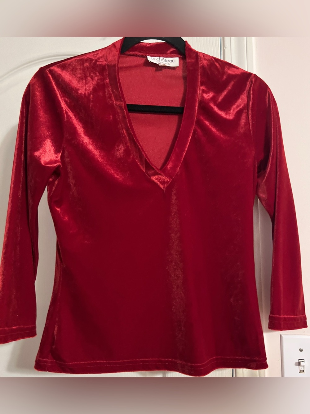 le chateau Red Velvet V-Neck Long Sleeve Top